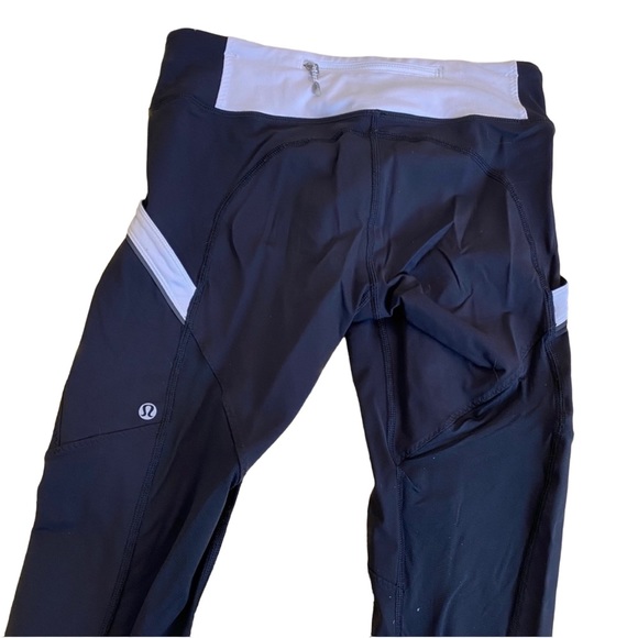 Lululemon - Black Crop Legging -Size 6 - Picture 1 of 5